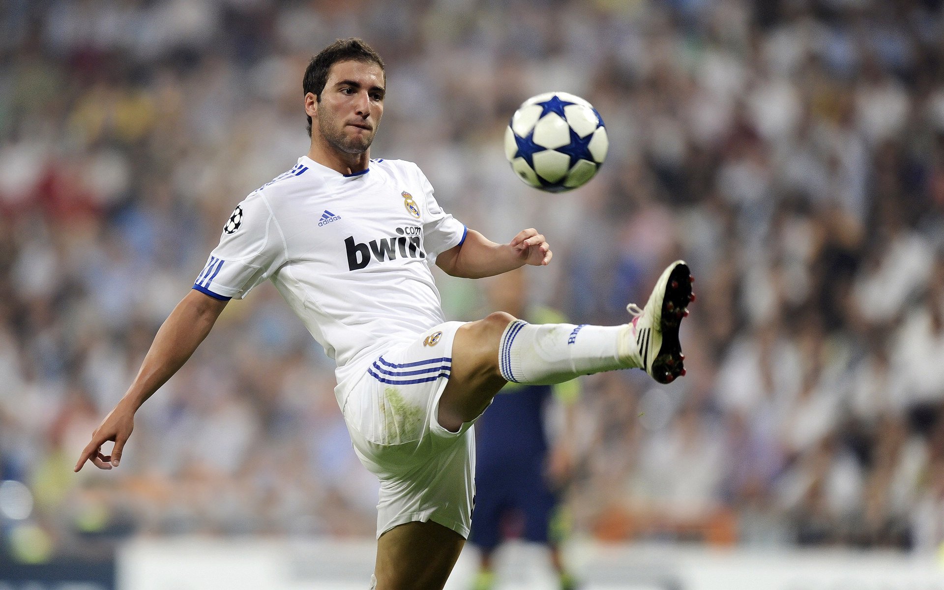 梅开二度，哈兰德当选曼城vs伯恩茅斯英超官方&队内全场最佳，哈兰德曼联转会费